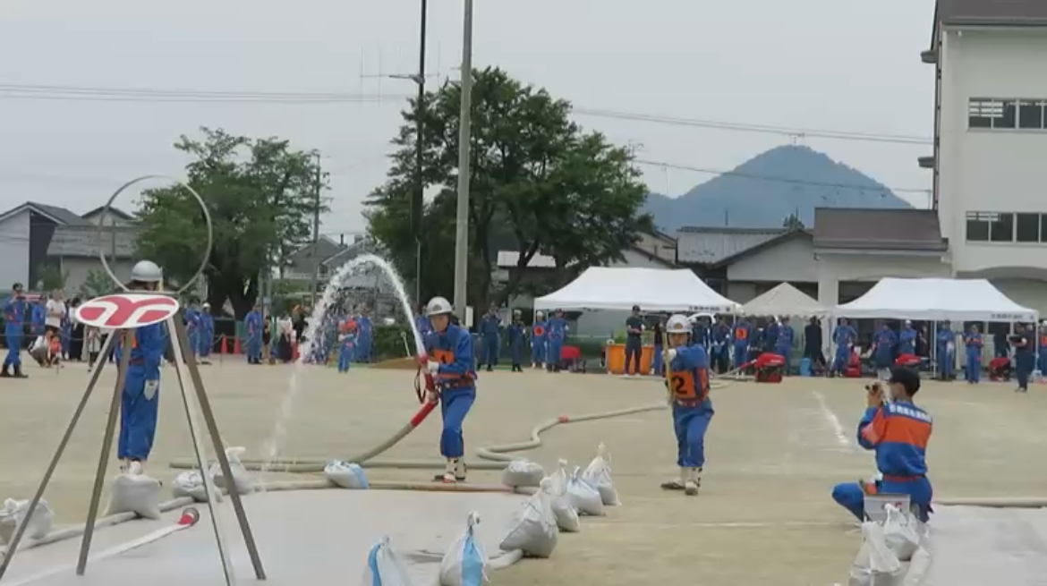 地区大会