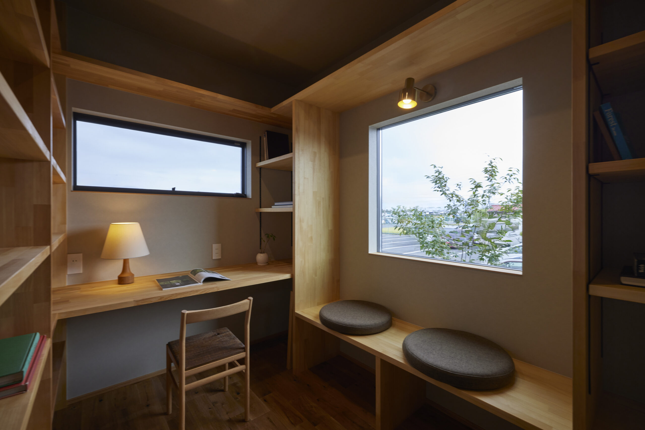 岐阜県羽島市｜平屋<br>外に閉じ内に開く、コの字型のモダンハウス。