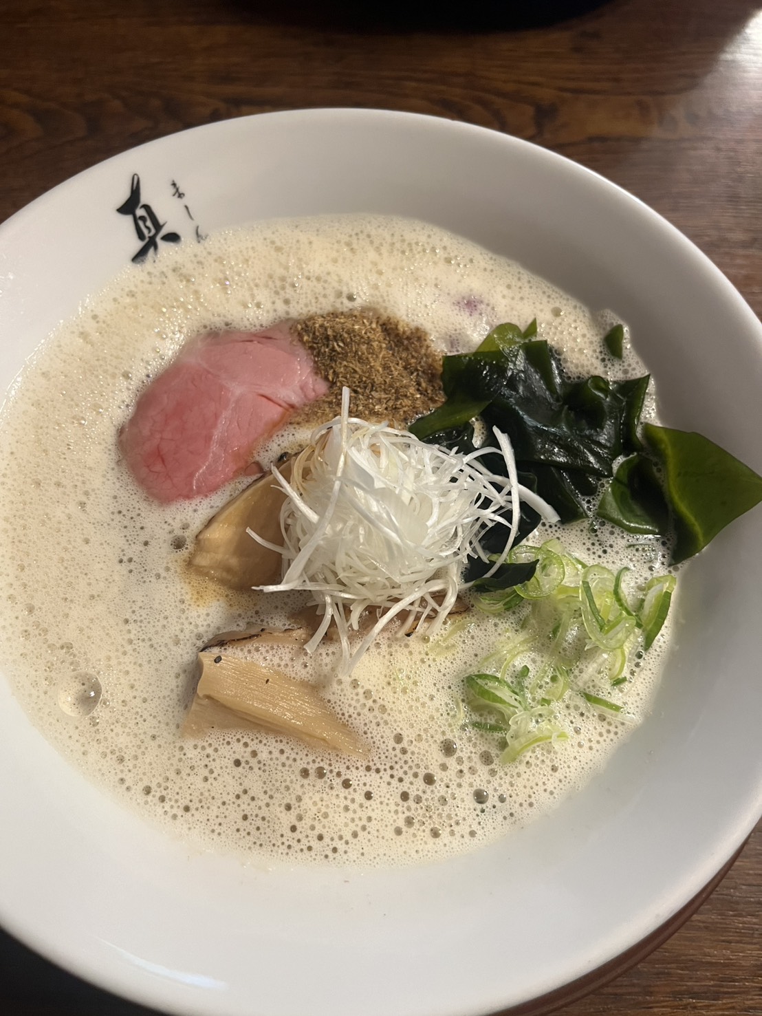 美味しいものは美しい